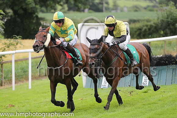 07th Sounds Of Thunder and C Brassil ( 3 , yellow, emerald green star ) Trainer - A McGuinness