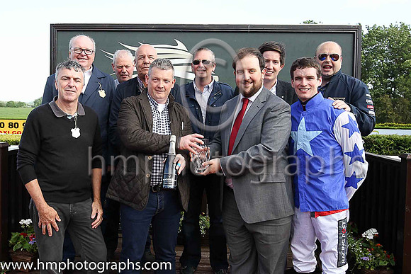01st Listen Dear and Danny Mullins, trainer W P Mullins, Owner - Supreme Horse Racing Club