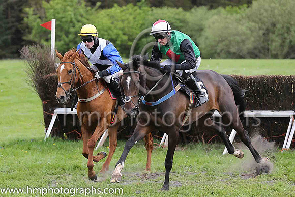 01st KINNACALLY and J C Barry ( 4 ,Antrim (H) - BLACK,white cross belts; blue sleeves; yellow cap ) Trainer: Paul McAleese,, Owner : William Logan