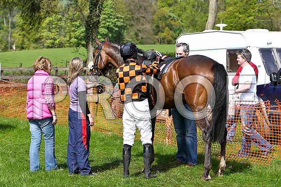 Mister Philson , winner, Jockey Derek O'Connor - FT8E2018-e