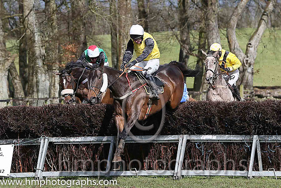 04th CASTLE GOER and N McParlan ( 1 , YELLOW; black, plain sleeves; white cap ) Trainer: Ben Arthey,, Owner : Houston N.  A.