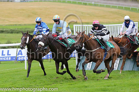 01st Tb Broke Her and D Meyler ( 11 , light blue, yellow hoop ) Trainer - A L T Moore