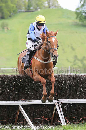 01st KINNACALLY and J C Barry ( 4 ,Antrim (H) - BLACK,white cross belts; blue sleeves; yellow cap ) Trainer: Paul McAleese,, Owner : William Logan