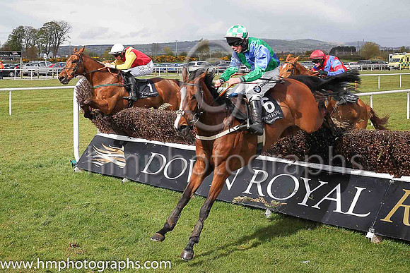 06th Stoughan Cross ( 6 , emerald green and royal blue qtrd ) and A E Lynch - Trainer : T Gibney - Owner : Moynalty Partnership