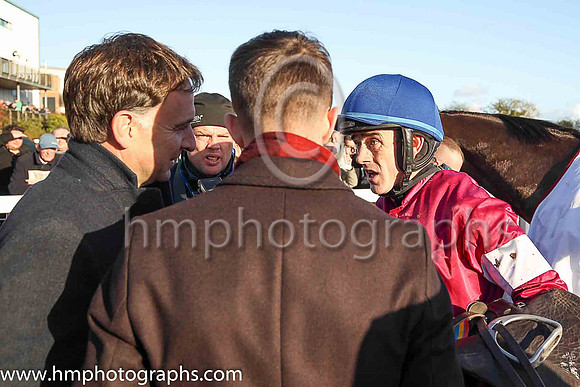01st Valseur Lido and R Walsh ( 7 , maroon, white star, blue cap ) Trainer - H de Bromhead , Owner - Gigginstown House Stud
