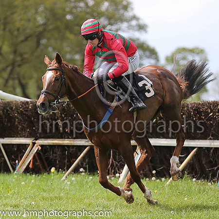 01st MAPLE MONS and B O'Neill ( 3 , RED,green chevrons; red, plain sleeves; red  green hooped cap ) Trainer: D.M. Christie,, Owner : David Charles  Arron Charles