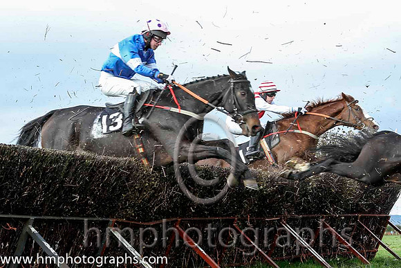 01 ItsNotEasyTed & N McParlan - winner (13, blue, white hoops ) - CU2D1064-e3-40