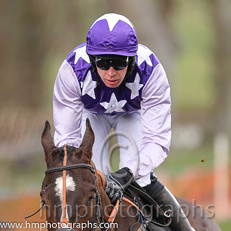 LIBERTY VANCE and S Clements ( 16 , PURPLE,white stars; mauve sleeves; purple cap,white star ) Trainer: Liam Lennon,, Owner : Denise Kernaghan