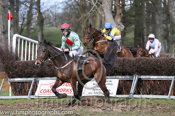 01st RAVENHILL and M J O'Hare ( 17 , YELLOW,royal blue sash; yellow,royal blue armlet sleeves; royal blue cap,yellow star ) Trainer: George Stewart,, Owner : Stephanie Metcalfe