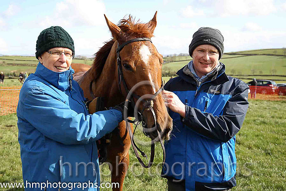 01st KINNACALLY and J C Barry ( 5 ,Antrim (H) - BLACK,white cross belts; blue sleeves; yellow cap ) Trainer: Paul McAleese,, Owner : William Logan