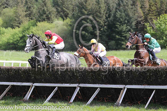 PU CHARIOT WARRIOR and G S Quinn ( 19 ,Antrim (H) - RED,yellow panel; yellow, plain sleeves; red cap,yellow star ) Trainer: Robert Brown Kerr,, Owner : James Brown Kerr