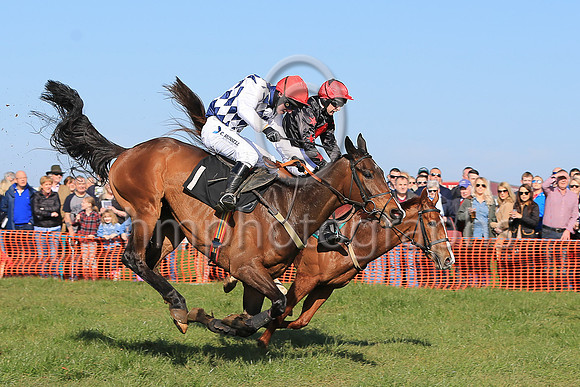 01st MANETTI and N McParlan ( 1 , NAVY  WHITE DIAMONDS; white sleeves; red cap ) Trainer: I. R. Ferguson,, Owner : R.A. Bartlett