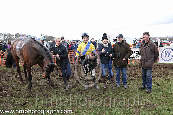01st RAVENHILL and M J O'Hare ( 17 , YELLOW,royal blue sash; yellow,royal blue armlet sleeves; royal blue cap,yellow star ) Trainer: George Stewart,, Owner : Stephanie Metcalfe
