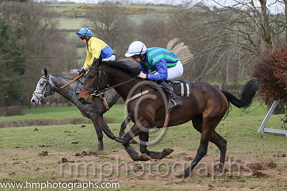 CITY BREAK and A J Fox ( 11 ,Antrim (H)?- DARK BLUE  EMERALD GREEN STRIPES; dark blue sleeves; white cap ) Trainer: Ann Hunter,, Owner : Ann Hunter