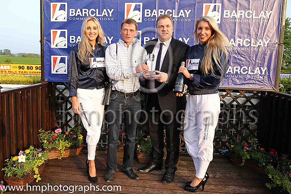 01st Kylestyle (5, royal blue, red panel) and Ger Fox, Trainer F Flood, Owner John Nestor