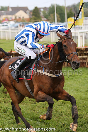 01st Clontarf (5, royal blue and white stripes) and Keith Donoghue, Trainer Dermot Anthony McLoughlin, Owner O Maguire