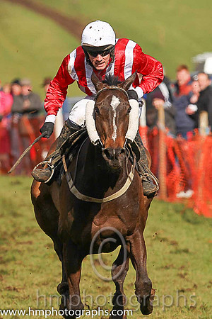 01st ANSEANACHAI CLISTE and M McConville ( 9 , RED  WHITE STRIPES; red, plain sleeves; white cap ) Trainer: Stephen McConville,, Owner : Michael McConville
