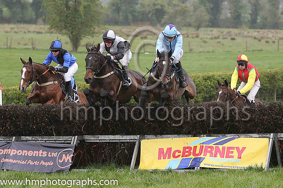 01st BALLYLUMFORD and B G Crawford ( 1 , LIGHT BLUE,navy seams; light blue sleeves; light blue cap,purple star ) Trainer: S.R.B. Crawford,, Owner : S.R.B. Crawford