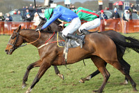 R4 Chosen Dream & J J Codd - winners (right of picture) behind Davyroy & N McParlan 2nd - (blue & green  panel)  -  FT8E3854-17