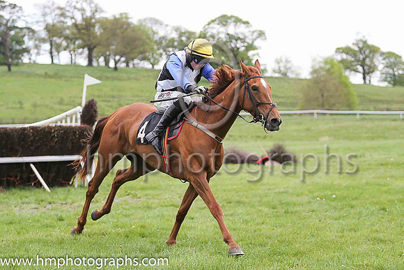 01st KINNACALLY and J C Barry ( 4 ,Antrim (H) - BLACK,white cross belts; blue sleeves; yellow cap ) Trainer: Paul McAleese,, Owner : William Logan