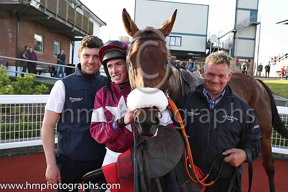 01st Beau Et Sublime 2, maroon, white star) and Jack Kennedy, trainer Gordon Elliott, Owner - Gigginstown House Stud