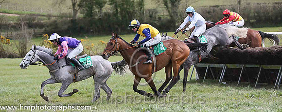 01st CORSKEAGH EXPRESS and N McParlan ( 5 , PURPLE,pink diamond; pink,purple diamonds sleeves; white cap,purple star ) Trainer: Mark Michael McNiff,, Owner : Racing Club Queen Maeve