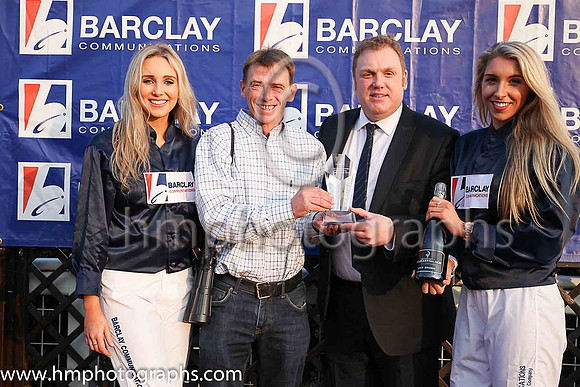01st Kylestyle (5, royal blue, red panel) and Ger Fox, Trainer F Flood, Owner John Nestor