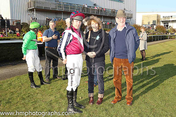 Fine Rightly connections in the Parade Ring at Down Royal