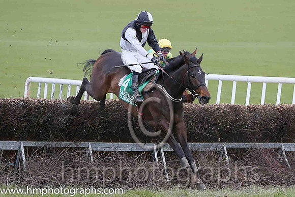 02nd CABRAGH and G S Quinn ( 4 ,Antrim (H) - BLACK  WHITE QTD; black,white hlvd sleeves; white cap ) Trainer: Colin S. McKeever,, Owner : W.W. Dennison