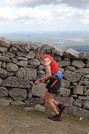 Angela Mudge - Carnethy Hill Running Club -Winner in 1:00:18 - CU2D2379-e