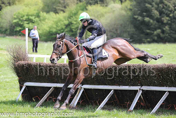 02nd BACK TO THE THATCH and J P O'Rourke ( 4 , BLACK; black sleeves; green cap ) Trainer: Colin Bowe,, Owner : Partnership Milestone Racing