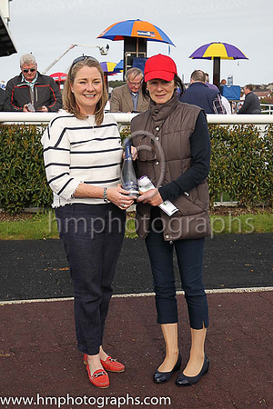 01st Tsundoku ( 7 , purple, large red spots ) and D E Mullins - Trainer : Ms M Mullins - Owner : Ms Aileen Lynam