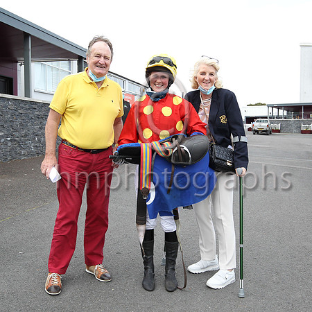 02nd Winning Kate Miss P Elvin7 ( 9 , red, yellow spots ) Trainer - J C McConnell , Owner - Denis J Reddan