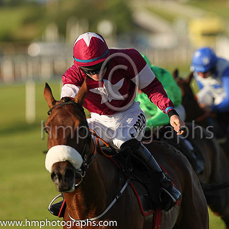 01st Beau Et Sublime 2, maroon, white star) and Jack Kennedy, trainer Gordon Elliott, Owner - Gigginstown House Stud