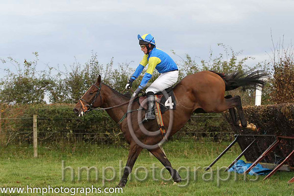 05 Gawn ahead & J E Flynn - 5th (4, royal blue and yellow halvd) - FT8E8378-86