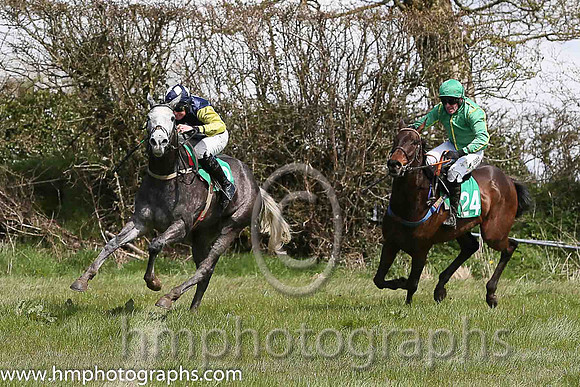 01st STOWAWAY FOREVER and J J Codd ( 22 , DARK BLUE,white diamond; yellow sleeves; dark blue cap,white diamonds ) Trainer: J.P. Dempsey,, Owner : Denis Cusack