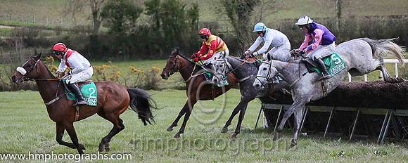 01st CORSKEAGH EXPRESS and N McParlan ( 5 , PURPLE,pink diamond; pink,purple diamonds sleeves; white cap,purple star ) Trainer: Mark Michael McNiff,, Owner : Racing Club Queen Maeve