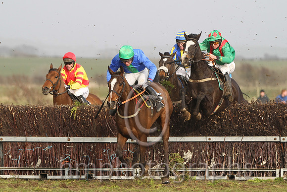 R4 Chosen Dream & J J Codd - winners (right of picture) behind Davyroy & N McParlan 2nd - (blue & green  panel)  - FT8E3836-15