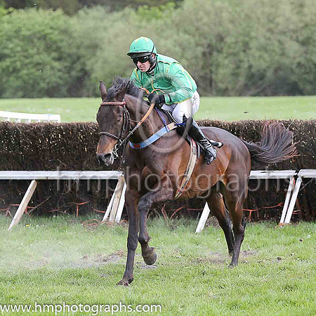 PU NEED TO KNOW and B O'Neill ( 9 , GREEN; green,yellow seams sleeves; yellow cap ) Trainer: J.P. Brennan,, Owner : Marie Brennan