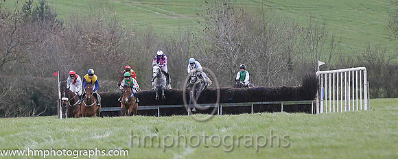 01st CORSKEAGH EXPRESS and N McParlan ( 5 , PURPLE,pink diamond; pink,purple diamonds sleeves; white cap,purple star ) Trainer: Mark Michael McNiff,, Owner : Racing Club Queen Maeve