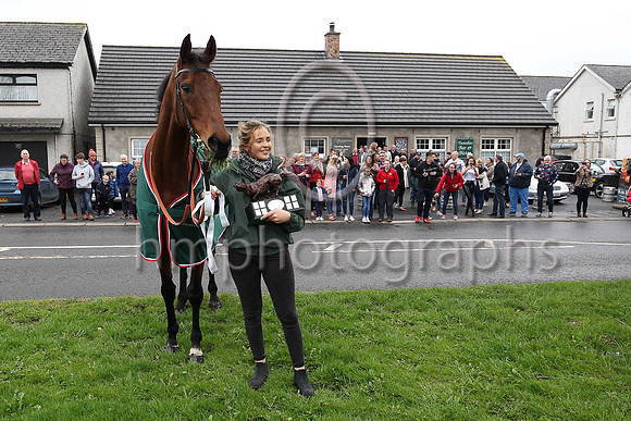 Balnaslow and groom Sophie Bell in from of Teewdies Bar and Bistro in Parkgate - FT8E3370