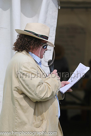 Johnny McCoy announcer at the Fermanagh Harriers Hunt P2P at Necarne