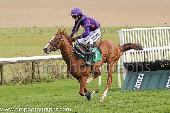 01st Tsundoku ( 7 , purple, large red spots ) and D E Mullins - Trainer : Ms M Mullins - Owner : Ms Aileen Lynam