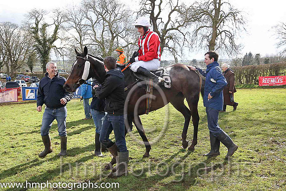 01st ANSEANACHAI CLISTE and M McConville ( 9 , RED  WHITE STRIPES; red, plain sleeves; white cap ) Trainer: Stephen McConville,, Owner : Michael McConville