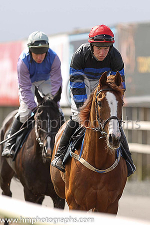 18th The Drunken Doctor ( 16 , black and royal blue hoops ) and Patrick Corbett - Trainer :Naill Moran - Owner : Eric Browne
