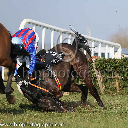13thF Tyrone Tiger ( 3 , red and royal blue stripes ) and C.M. Collins (2) - Trainer : Miss Suzy Barkley - Owner : Applepie Syndicate