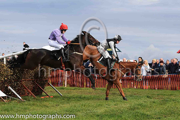 BALLYMILLEN and J C Barry ( 1 , BLACK  WHITE QTD; black  white hlvd sleeves; white cap ) Trainer: Colin S. McKeever,, Owner : W.W. Dennison