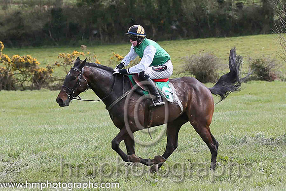 DALE BOY and H D Dunne ( 6 , GREEN; white sleeves; black  gold qtd cap ) Trainer: J. Woods,, Owner : J. Woods