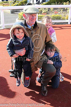 01st Mitebeall Forluck ( 6 , green, white cross sashes ) and P Townend - Trainer : A L T Moore - Owner : C Hanbury