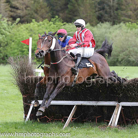 01st ANSEANACHAI CLISTE and C W Fennessy ( 5 , RED  WHITE STRIPES; red, plain sleeves; white cap ) Trainer: Stephen McConville,, Owner : McConville, Michael